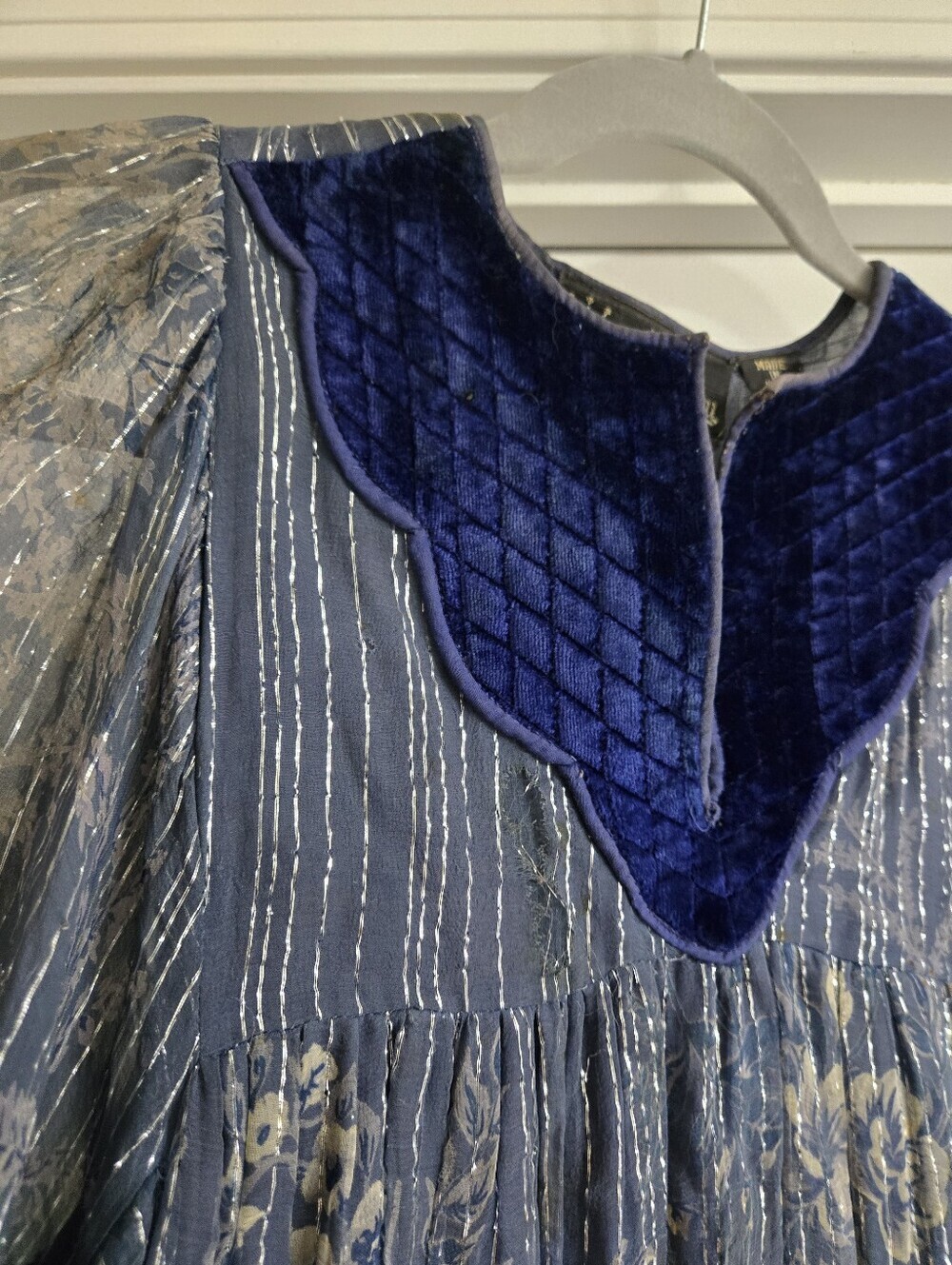 RARE Vintage 1970s Her Excellency Dress Navy/Gold Velvet Neck and Sleeves Size S - Picture 8 of 10